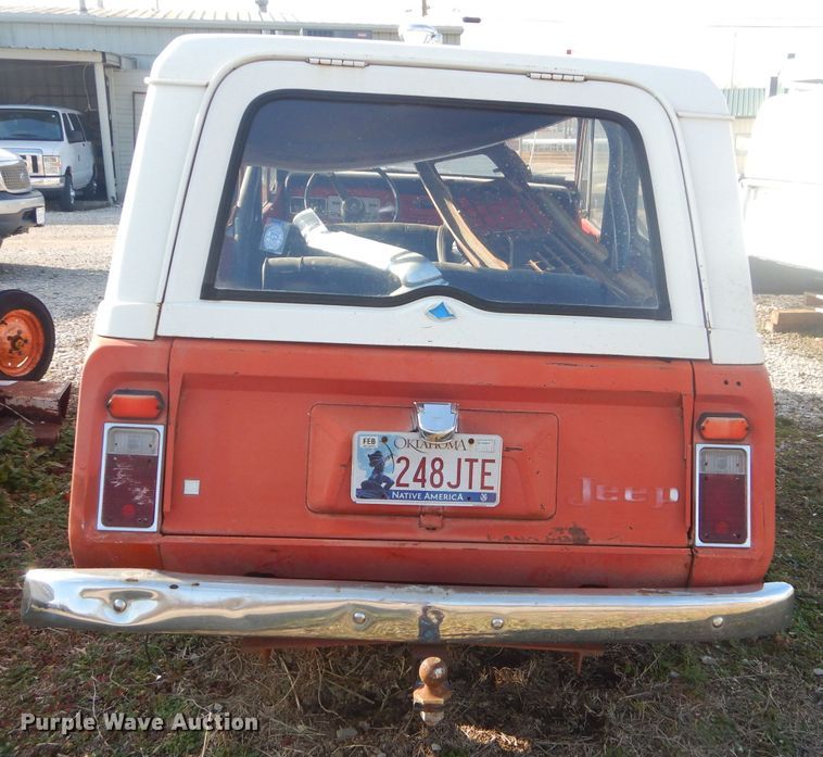 image for item GG9541 1972 Jeep Commando SUV