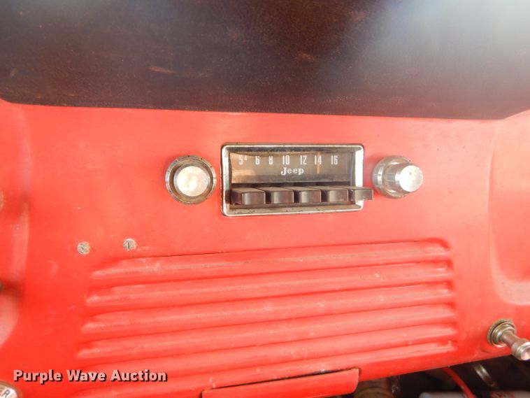 image for item GG9541 1972 Jeep Commando SUV