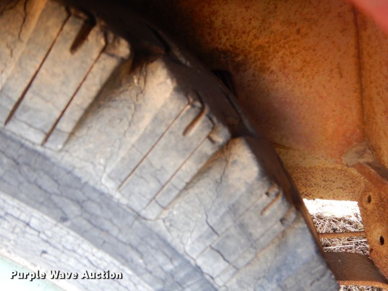 image for item GG9541 1972 Jeep Commando SUV