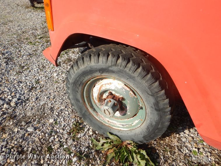 image for item GG9541 1972 Jeep Commando SUV