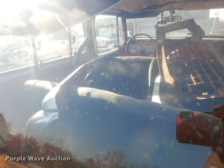 image for item GG9541 1972 Jeep Commando SUV