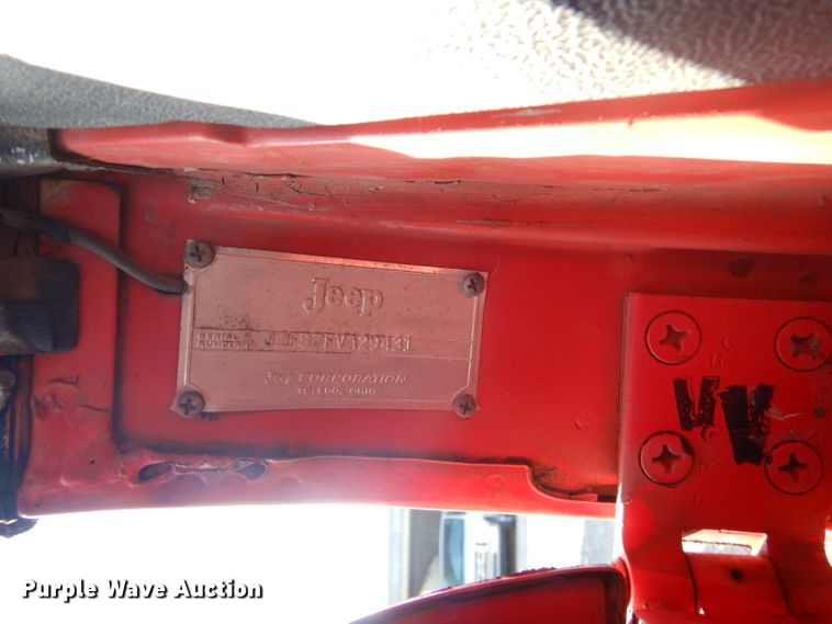 image for item GG9541 1972 Jeep Commando SUV