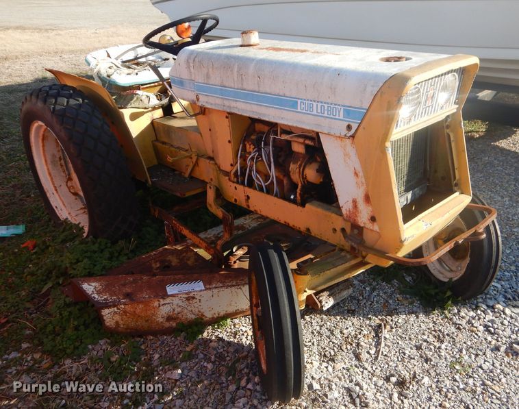 image for item GG9542 International 154 Cub Lo-Boy lawn mower