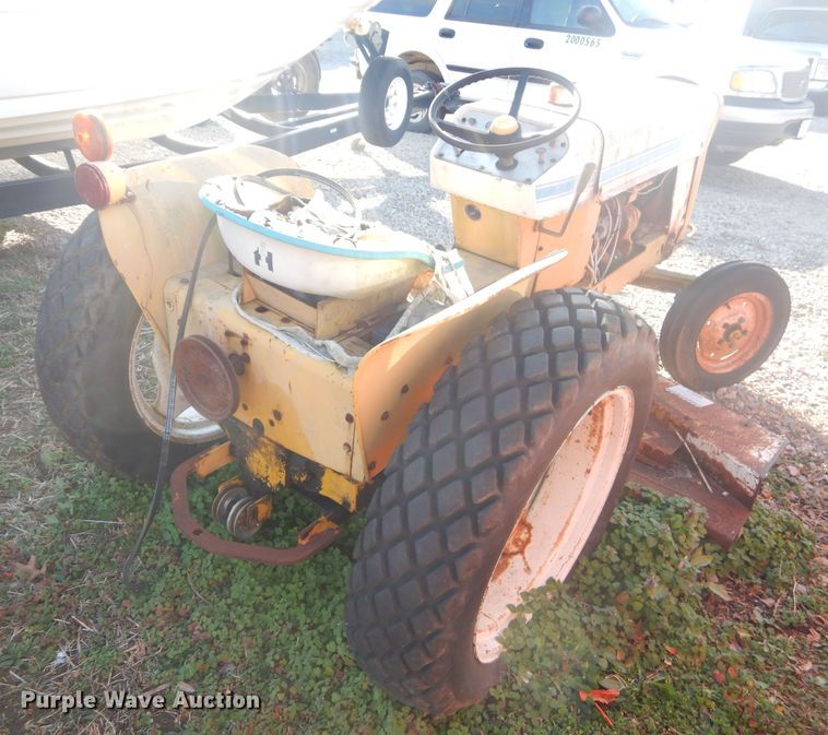 image for item GG9542 International 154 Cub Lo-Boy lawn mower