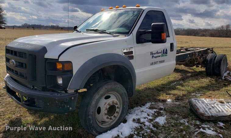 image for item GG9582 2008 Ford F550 truck cab and chassis