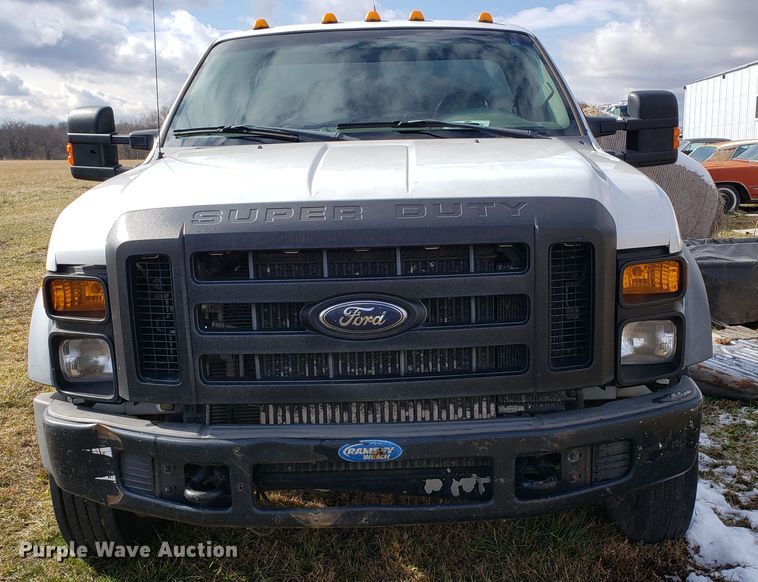 image for item GG9582 2008 Ford F550 truck cab and chassis