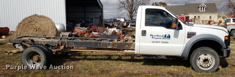 image for item GG9582 2008 Ford F550 truck cab and chassis
