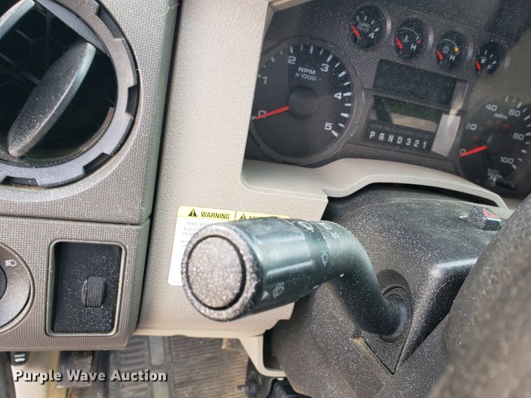 image for item GG9582 2008 Ford F550 truck cab and chassis