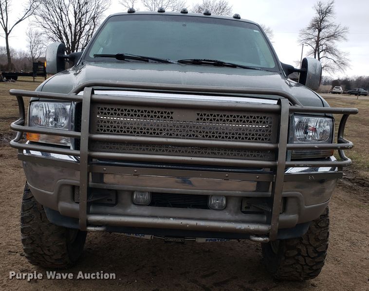 image for item GG9585 2002 Ford Excursion Limited SUV