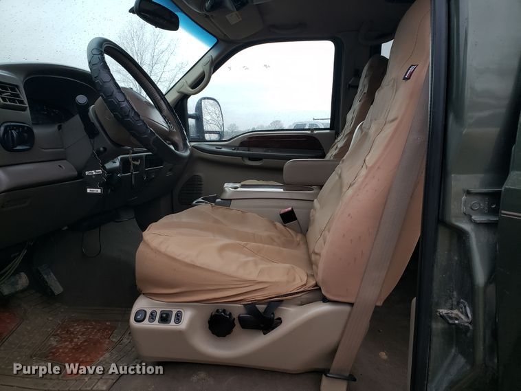 image for item GG9585 2002 Ford Excursion Limited SUV