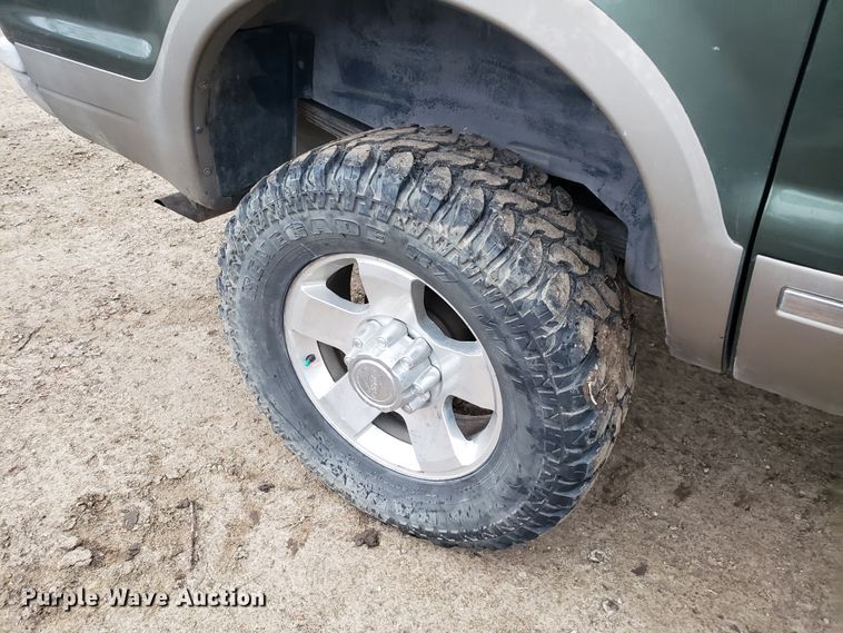 image for item GG9585 2002 Ford Excursion Limited SUV