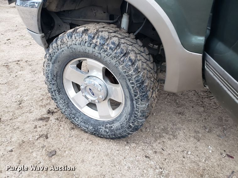 image for item GG9585 2002 Ford Excursion Limited SUV