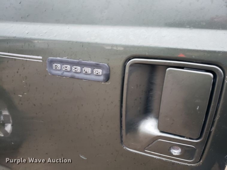 image for item GG9585 2002 Ford Excursion Limited SUV