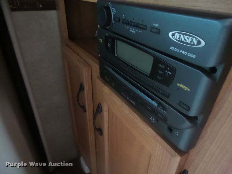 image for item GV9751 2008 Keystone 252RL camper