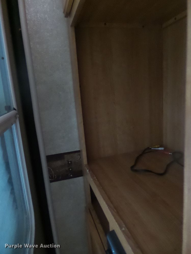 image for item GV9751 2008 Keystone 252RL camper