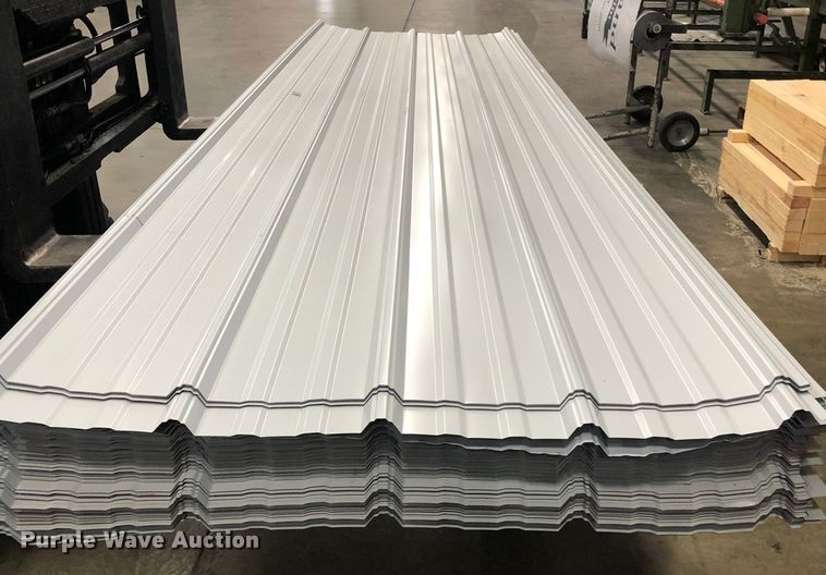 image for item H1294 (200) sheets of metal siding/roofing