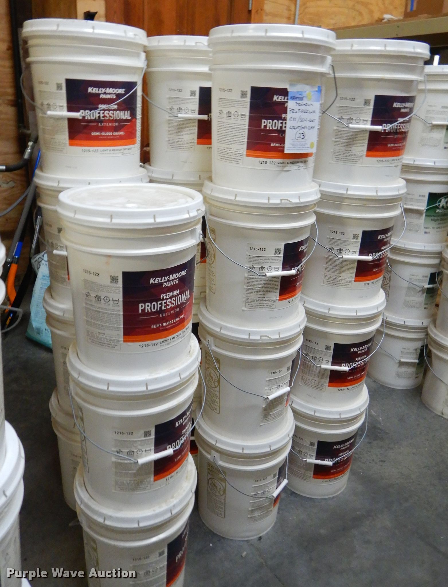 Painting supplies in Joplin, MO Item GB9732 sold Purple Wave