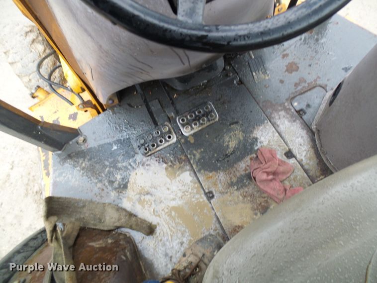 image for item DD1956 2003 Case 580 Super M backhoe