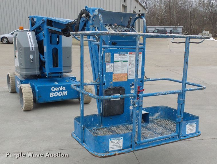 image for item DD1958 2001 Genie Z-34/22N boom lift