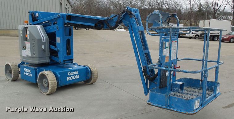image for item DD1958 2001 Genie Z-34/22N boom lift