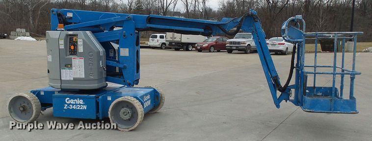 image for item DD1958 2001 Genie Z-34/22N boom lift