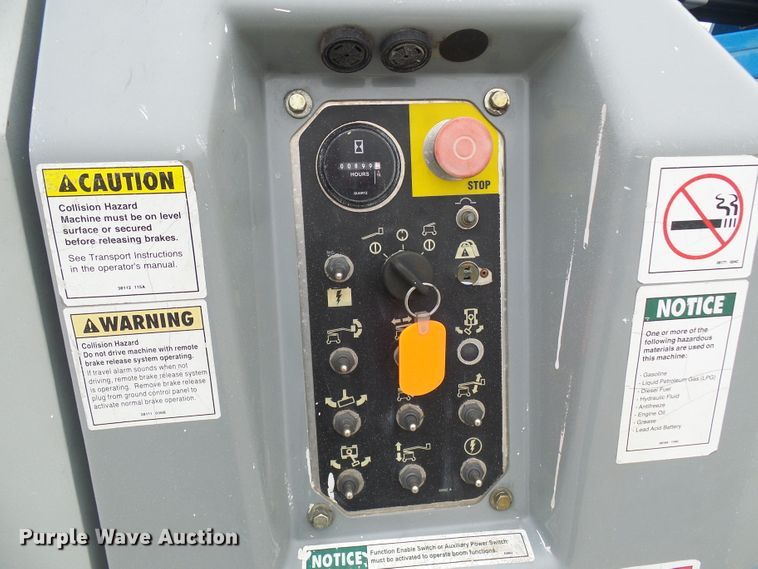 image for item DD1958 2001 Genie Z-34/22N boom lift