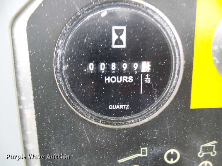 image for item DD1958 2001 Genie Z-34/22N boom lift