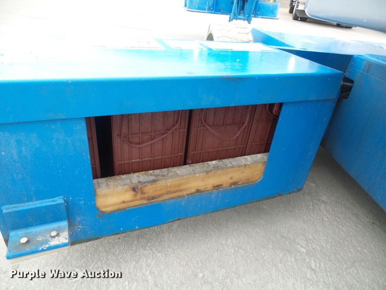 image for item DD1958 2001 Genie Z-34/22N boom lift