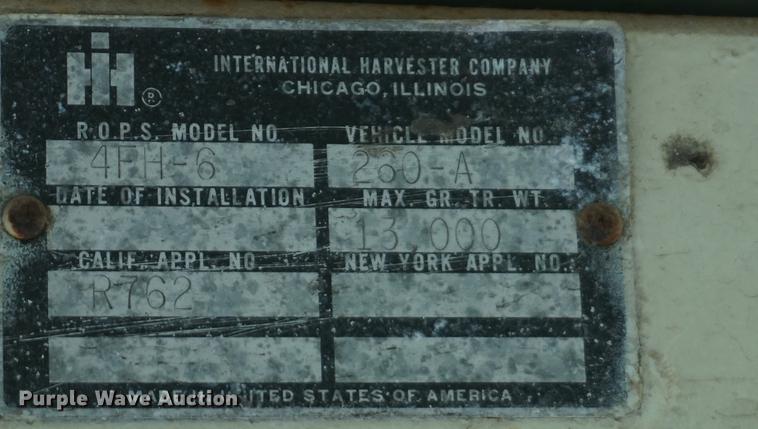 image for item DD6627 International 260A backhoe