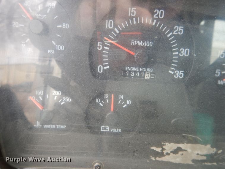 image for item DG5895 1999 Sterling LT7501 hydrovac truck