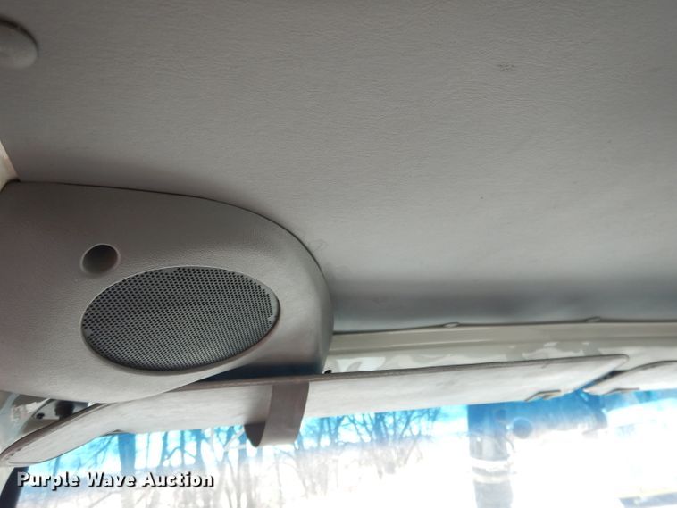 image for item DG5895 1999 Sterling LT7501 hydrovac truck