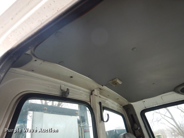 image for item DG5895 1999 Sterling LT7501 hydrovac truck