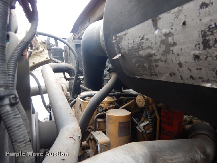 image for item DG5895 1999 Sterling LT7501 hydrovac truck