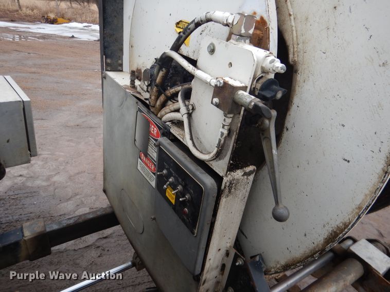 image for item DG5895 1999 Sterling LT7501 hydrovac truck