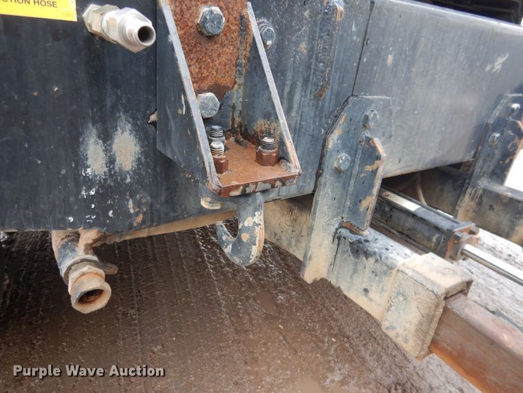 image for item DG5895 1999 Sterling LT7501 hydrovac truck