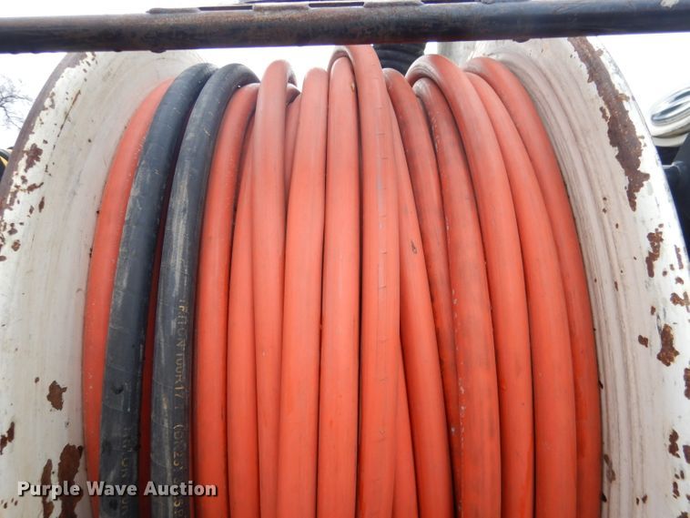 image for item DG5895 1999 Sterling LT7501 hydrovac truck