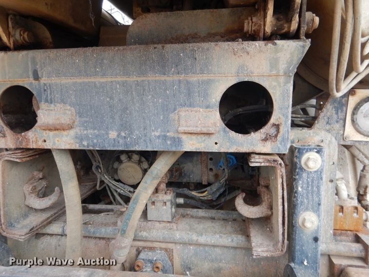 image for item DG5895 1999 Sterling LT7501 hydrovac truck