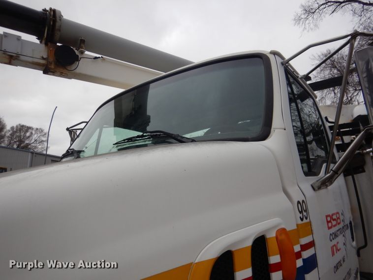 image for item DG5895 1999 Sterling LT7501 hydrovac truck