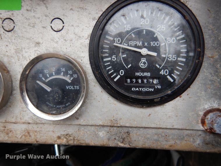 image for item DG5895 1999 Sterling LT7501 hydrovac truck