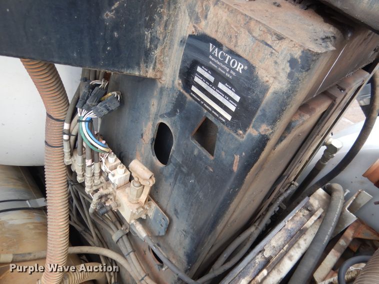 image for item DG5895 1999 Sterling LT7501 hydrovac truck