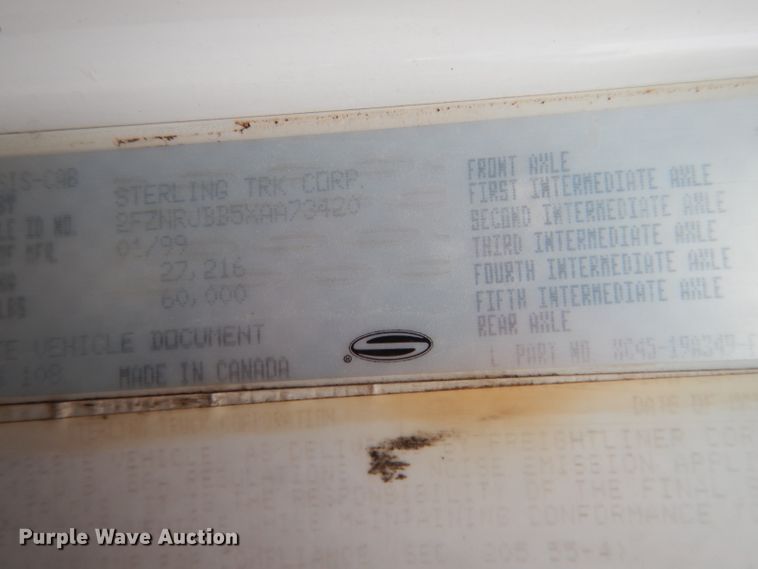 image for item DG5895 1999 Sterling LT7501 hydrovac truck