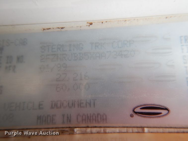 image for item DG5895 1999 Sterling LT7501 hydrovac truck