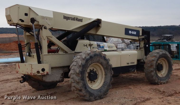image for item DH2273 Ingersoll Rand VR843C telehandler