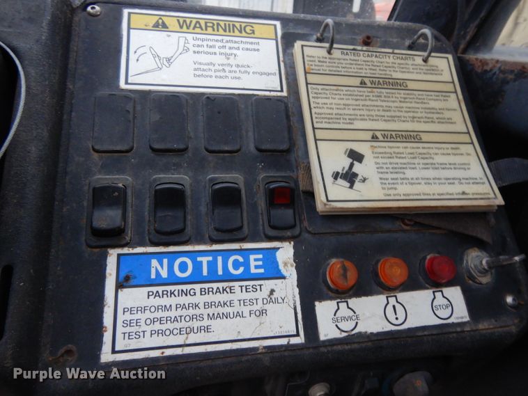 image for item DH2273 Ingersoll Rand VR843C telehandler