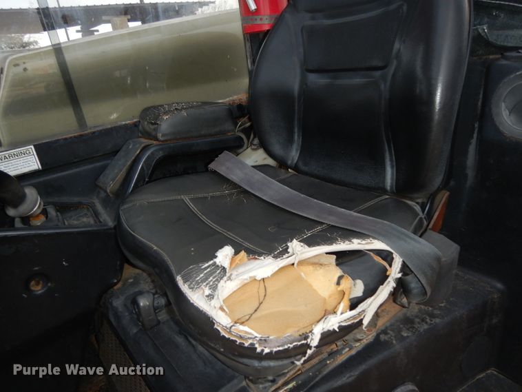 image for item DH2273 Ingersoll Rand VR843C telehandler