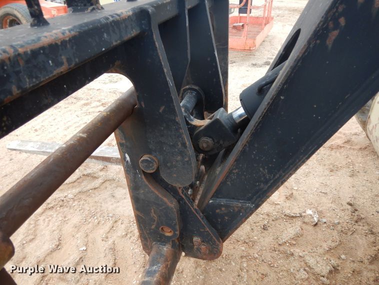 image for item DH2273 Ingersoll Rand VR843C telehandler