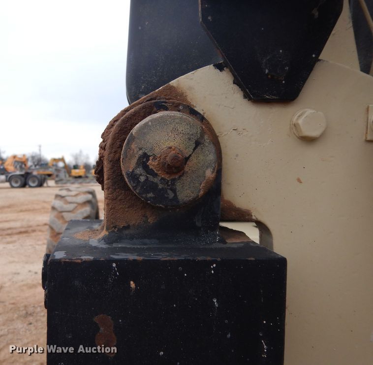 image for item DH2273 Ingersoll Rand VR843C telehandler