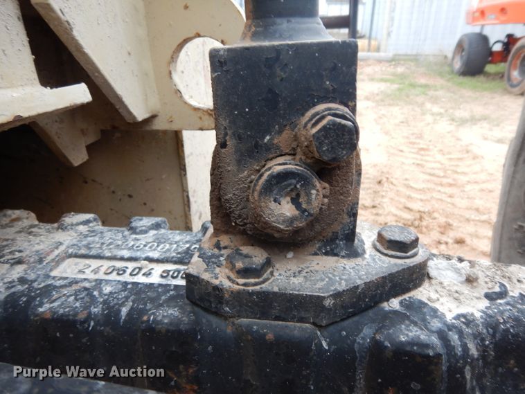 image for item DH2273 Ingersoll Rand VR843C telehandler