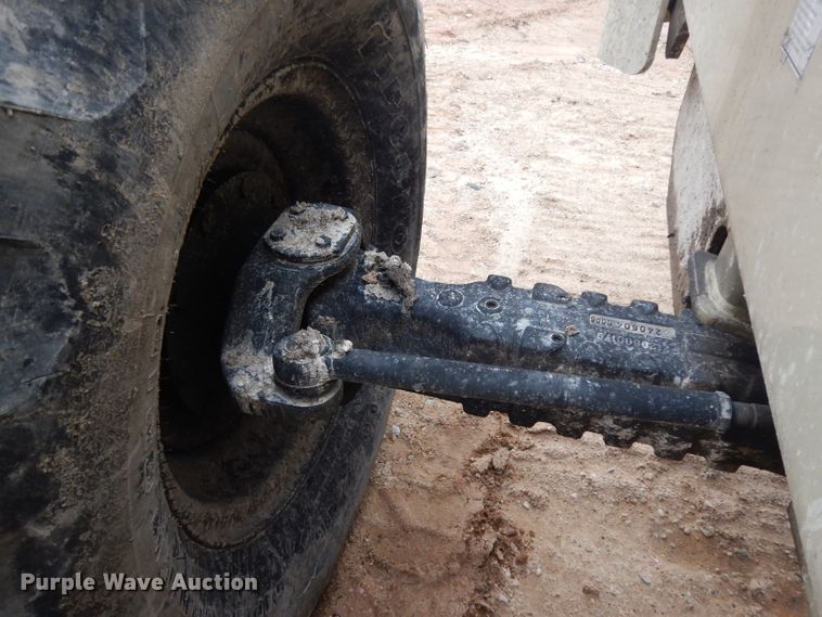 image for item DH2273 Ingersoll Rand VR843C telehandler