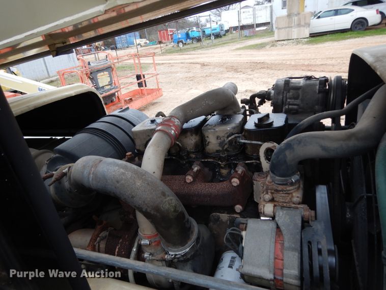 image for item DH2273 Ingersoll Rand VR843C telehandler